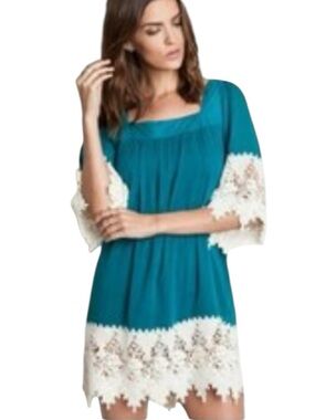 Umgee  Crochet Trim Dress Like New